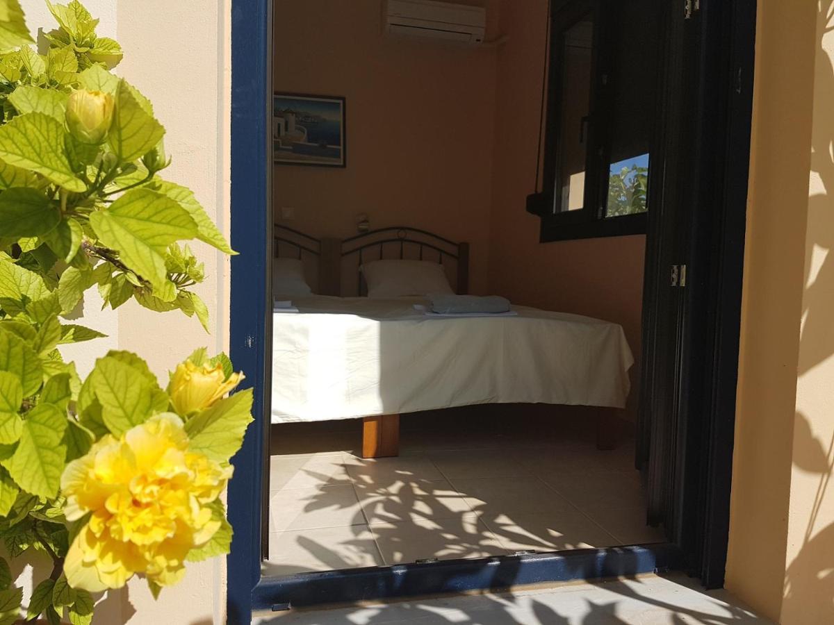 Sea Flower Villa Bali Crete Vlikhádha Eksteriør billede
