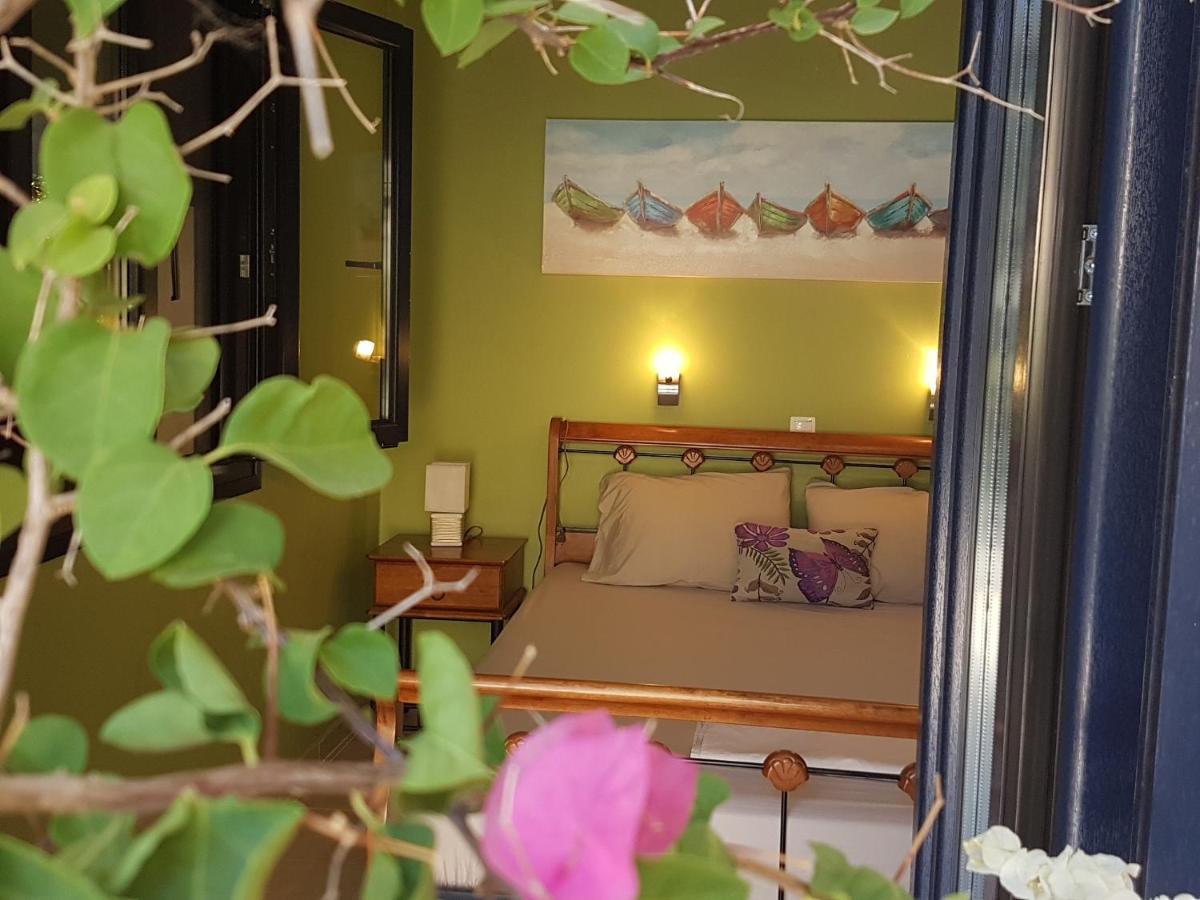 Sea Flower Villa Bali Crete Vlikhádha Eksteriør billede